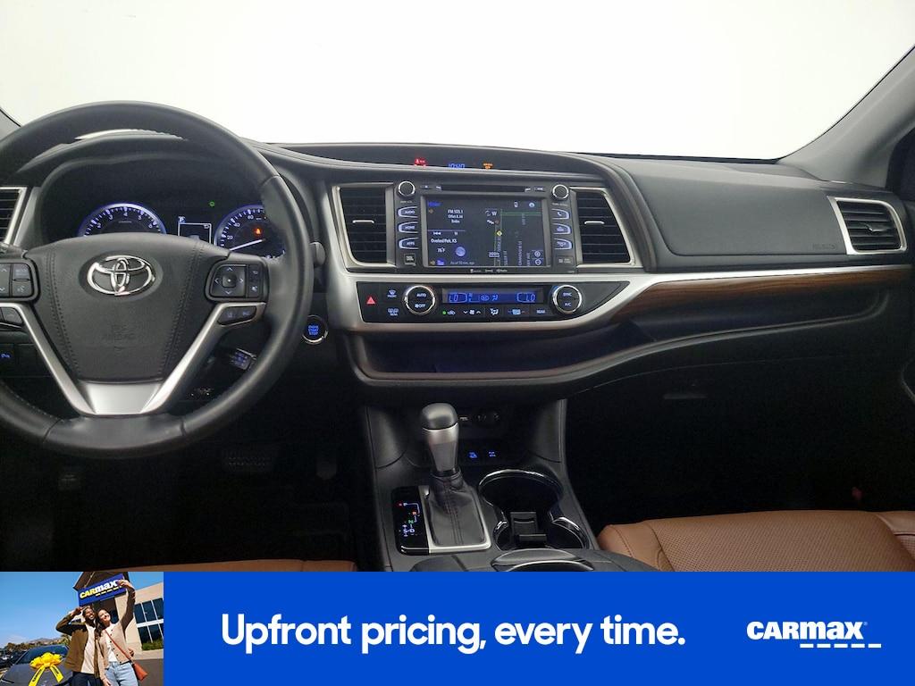 used 2019 Toyota Highlander car, priced at $40,998
