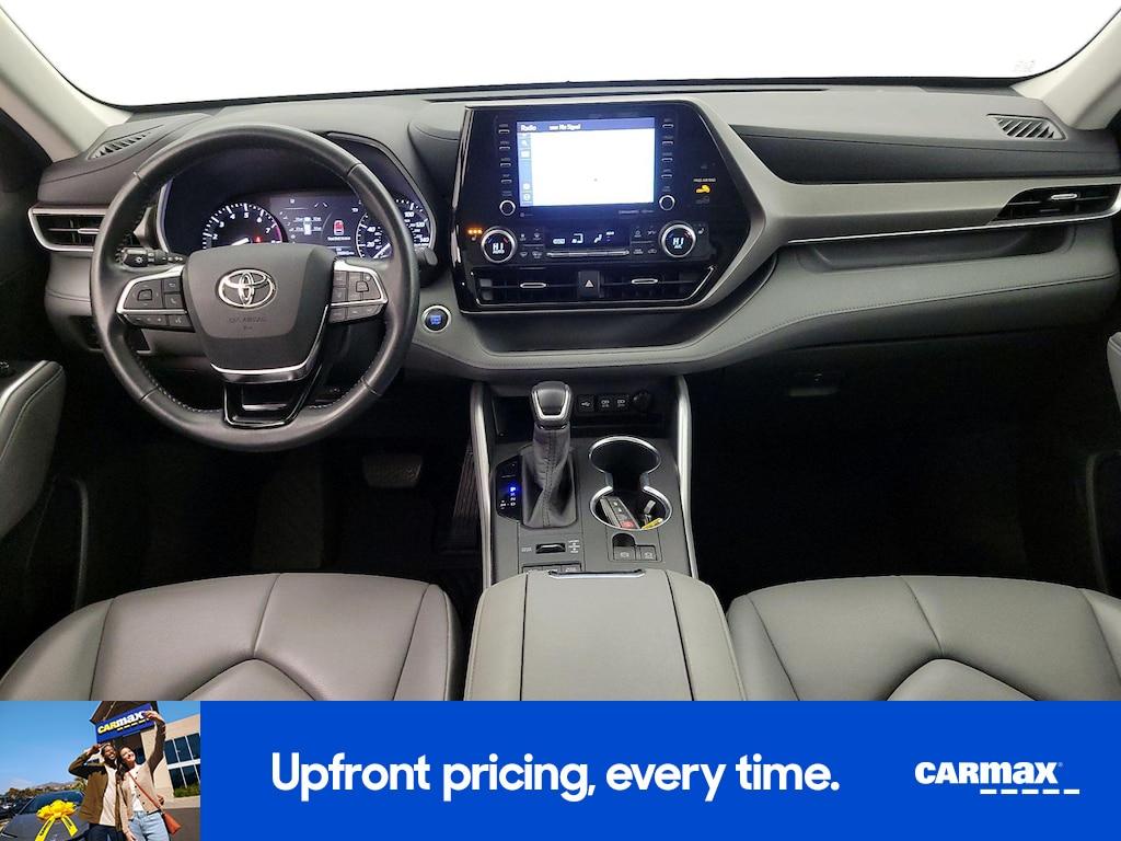 used 2020 Toyota Highlander car, priced at $25,998
