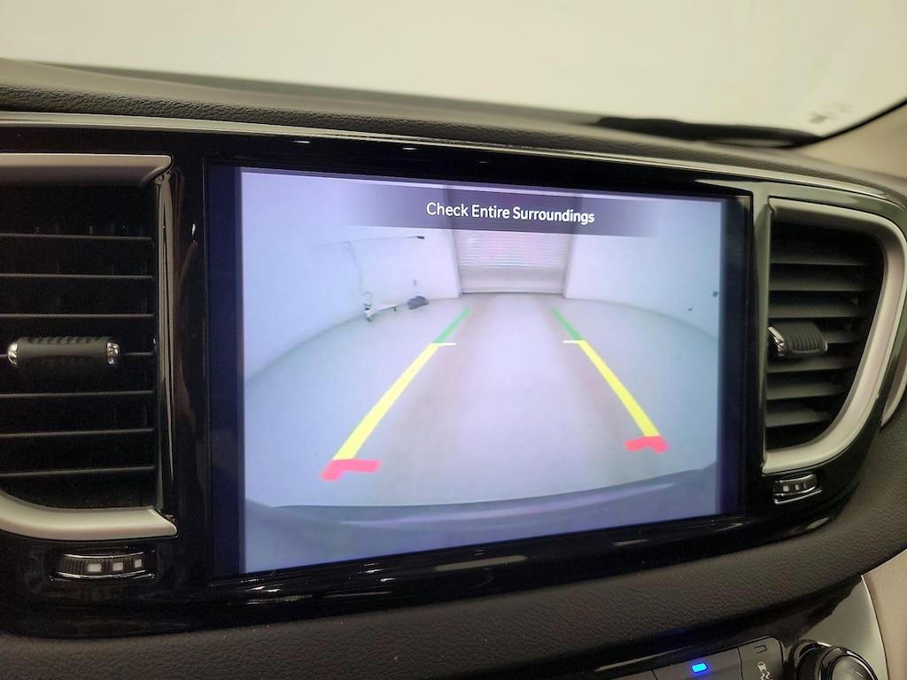 used 2023 Chrysler Pacifica car, priced at $25,998