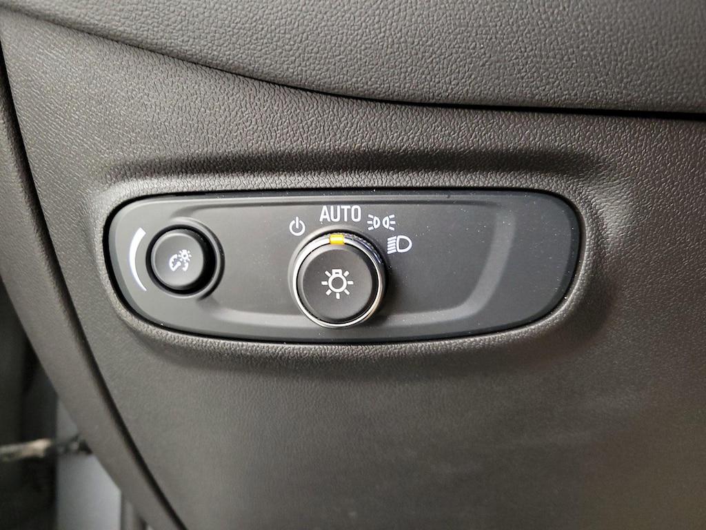 used 2024 Chevrolet Equinox car, priced at $21,998