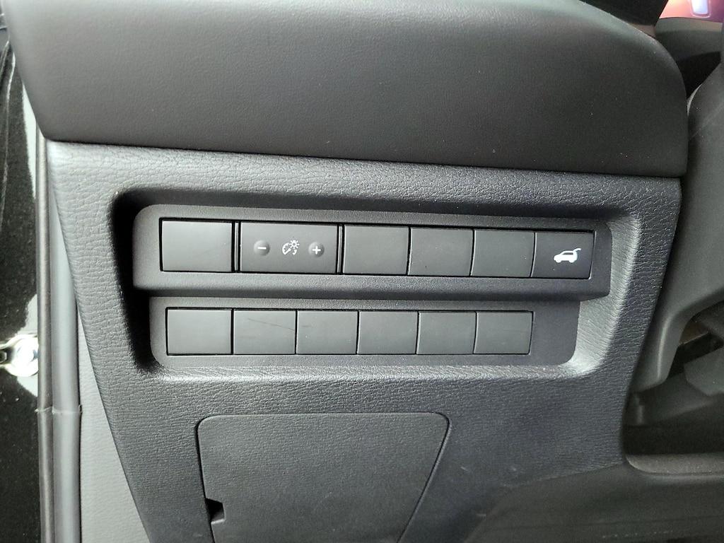 used 2024 Mitsubishi Outlander car, priced at $27,998