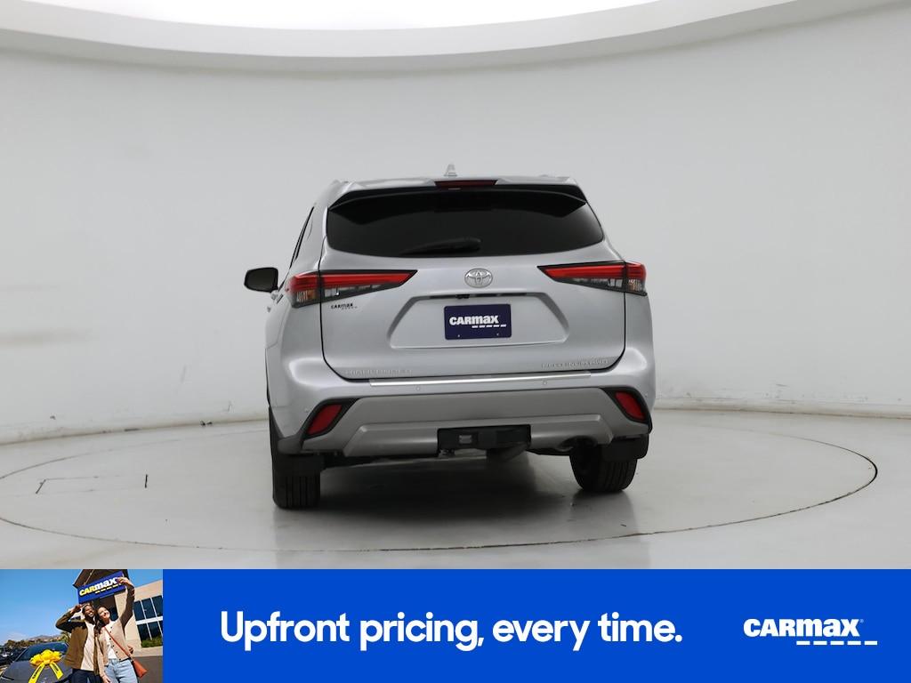used 2021 Toyota Highlander car, priced at $35,998
