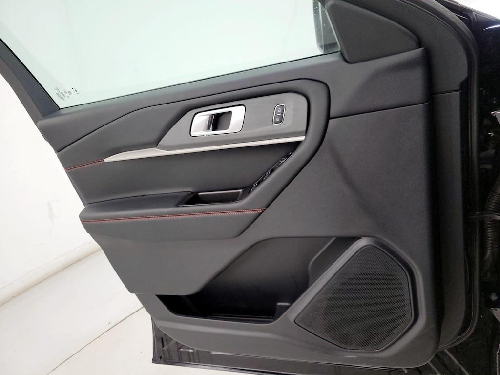 used 2025 Ford Explorer car, priced at $39,998
