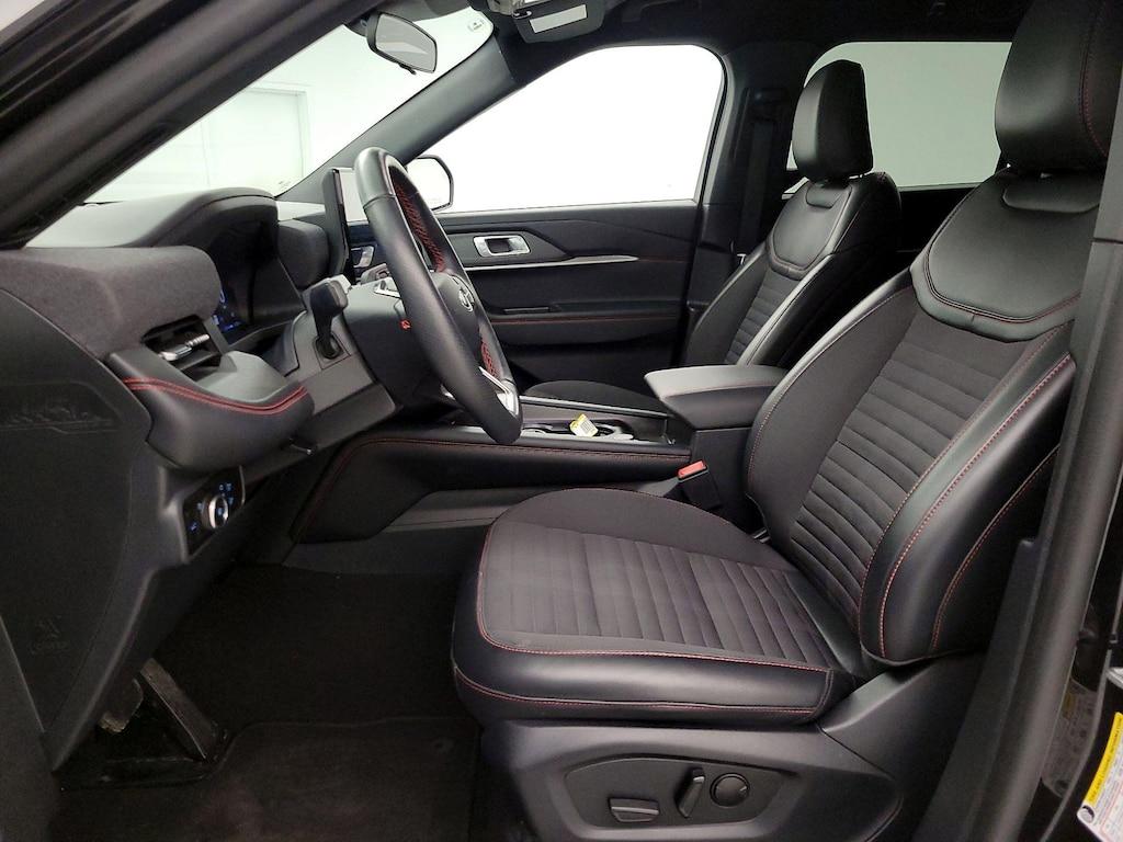 used 2025 Ford Explorer car, priced at $39,998