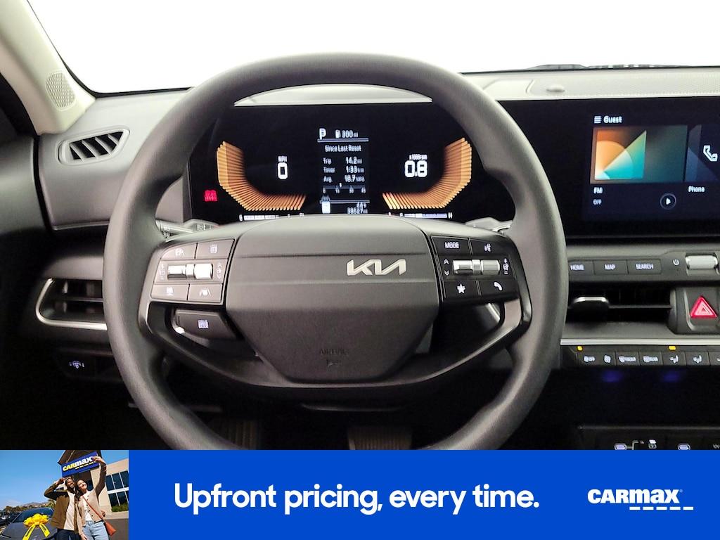 used 2025 Kia K4 car, priced at $21,998