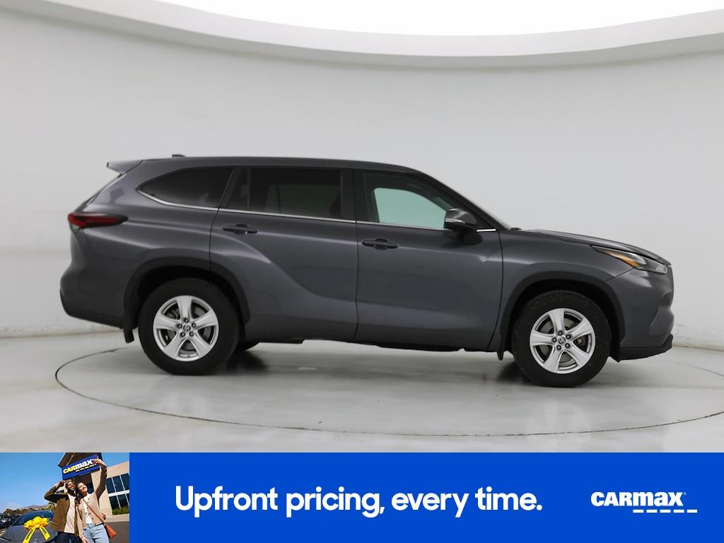 used 2024 Toyota Highlander car, priced at $30,998