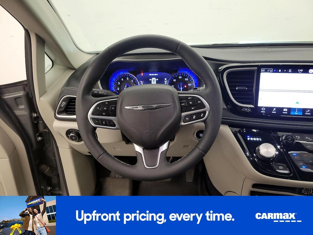 used 2022 Chrysler Pacifica car, priced at $25,998