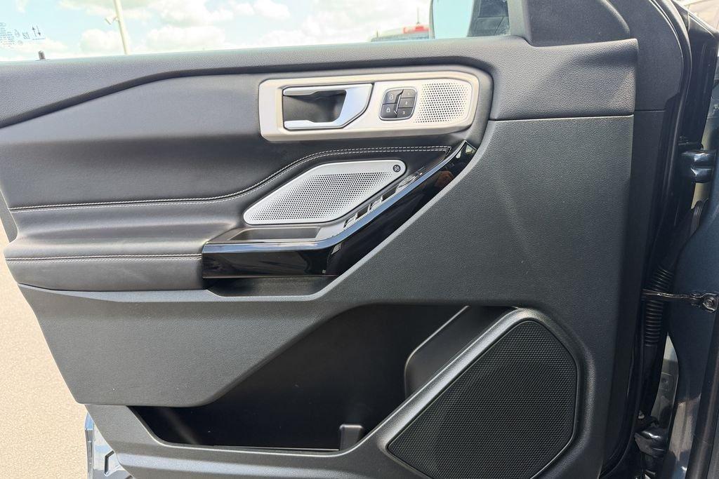 used 2023 Ford Explorer car, priced at $37,558