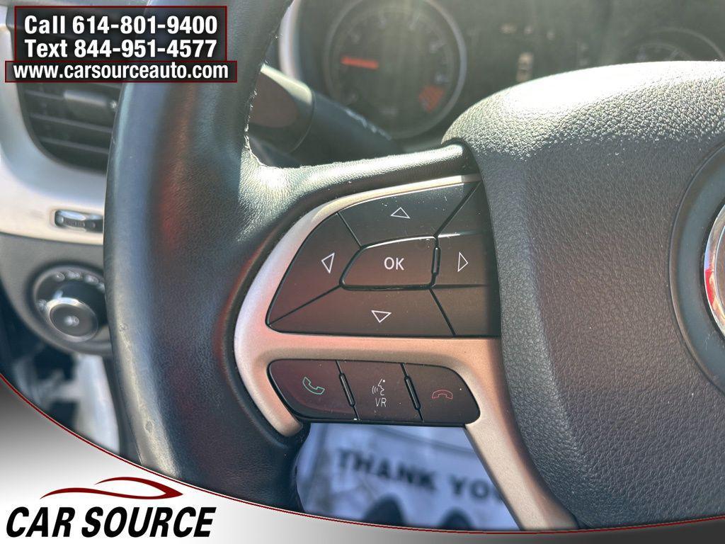 used 2015 Jeep Cherokee car, priced at $6,450