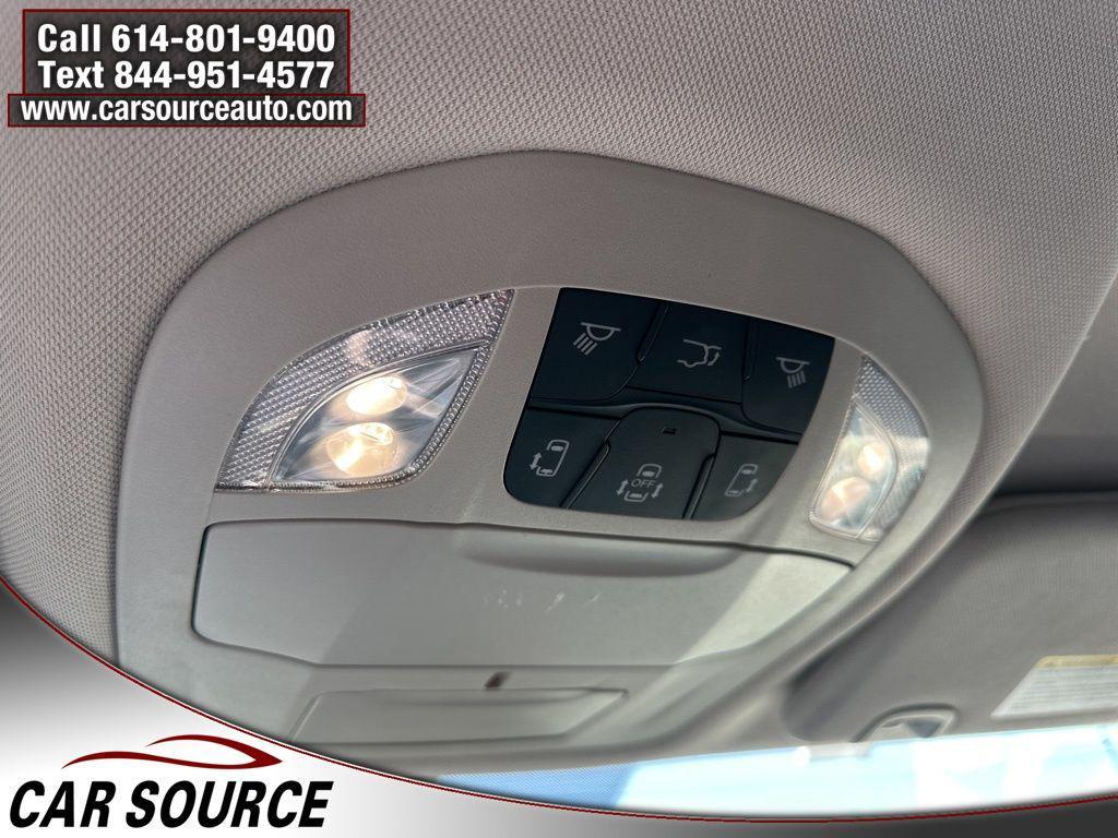 used 2023 Chrysler Pacifica car, priced at $20,950