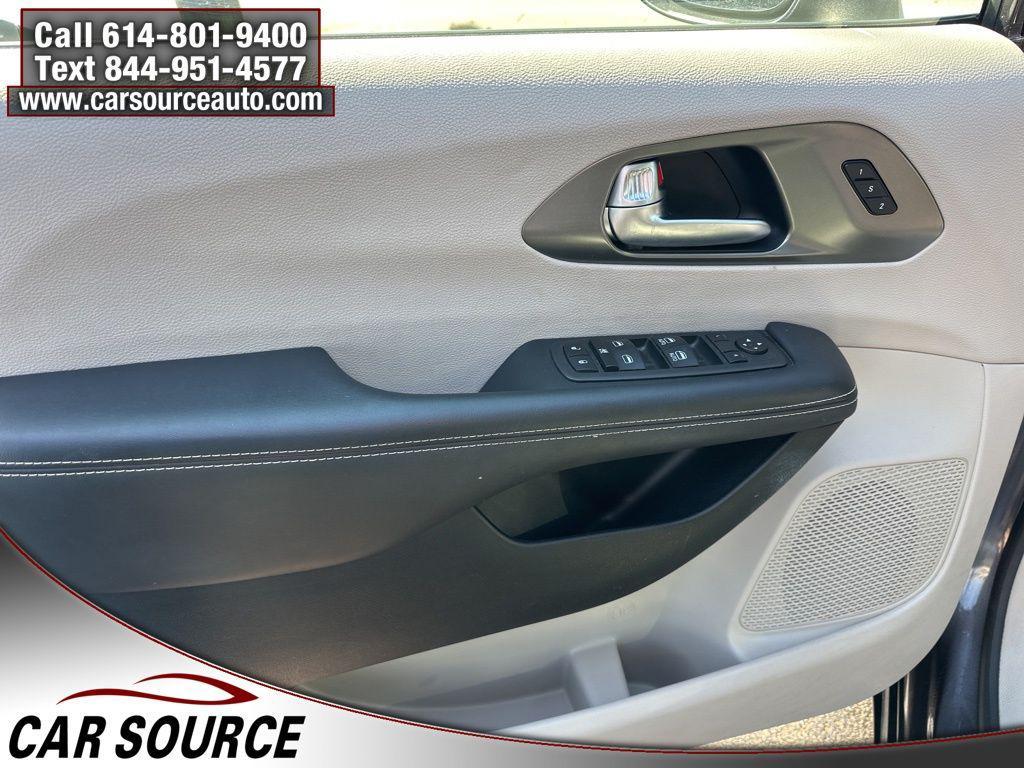 used 2023 Chrysler Pacifica car, priced at $20,950