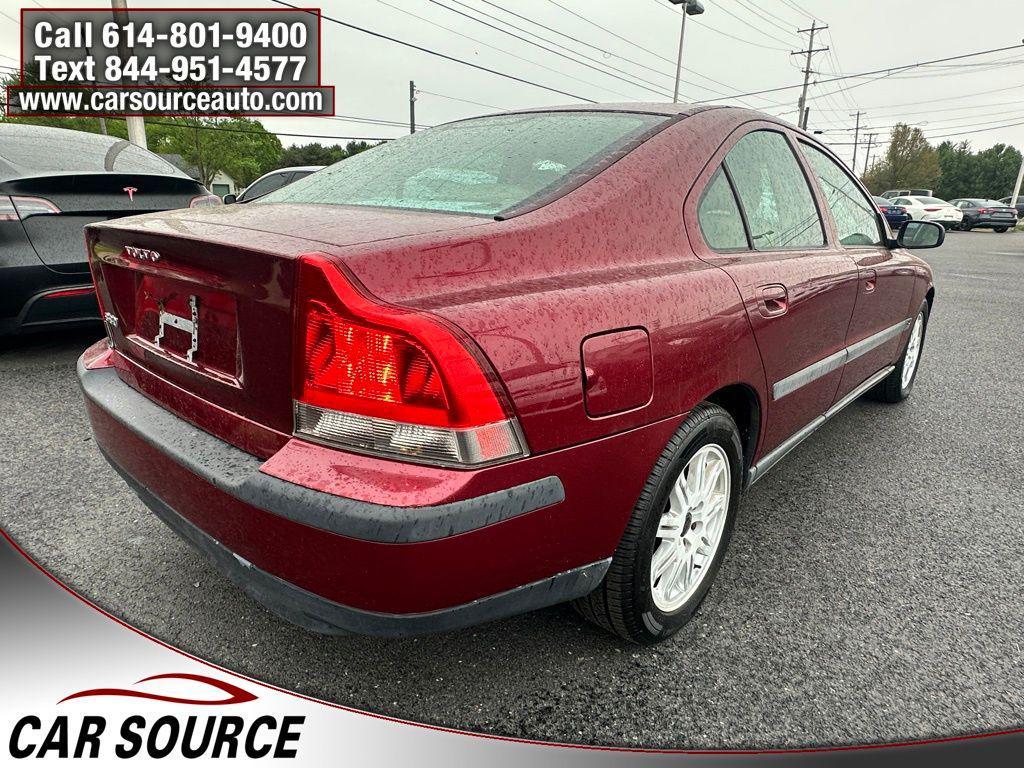 used 2004 Volvo S60 car, priced at $4,450
