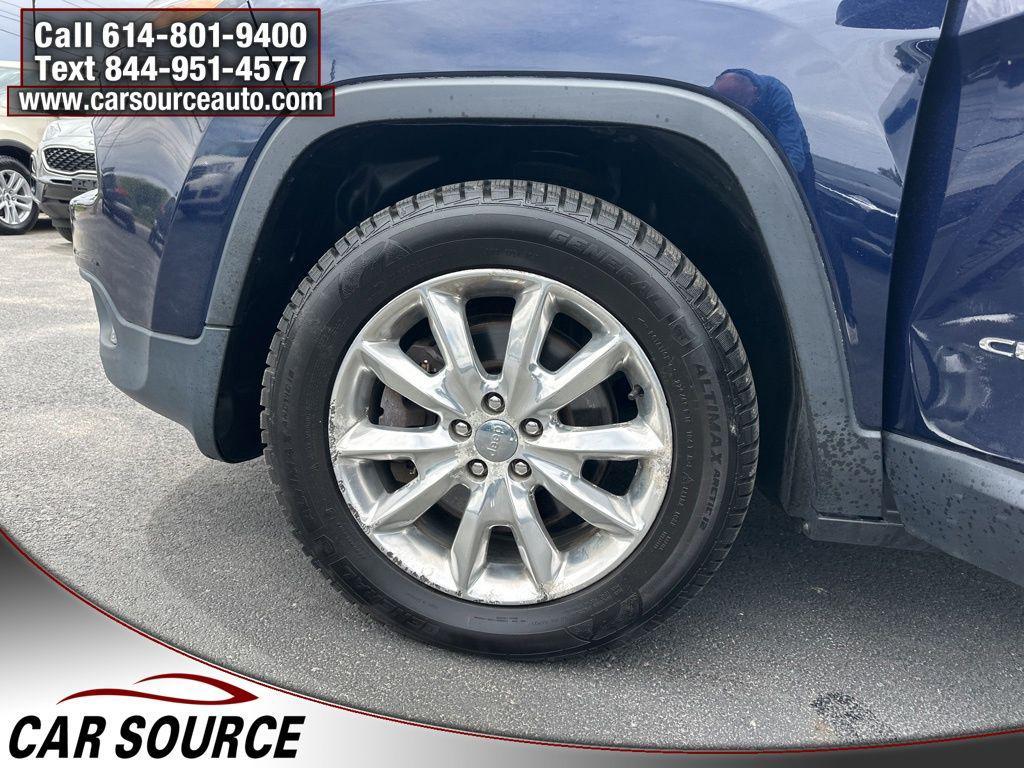 used 2016 Jeep Cherokee car, priced at $13,348