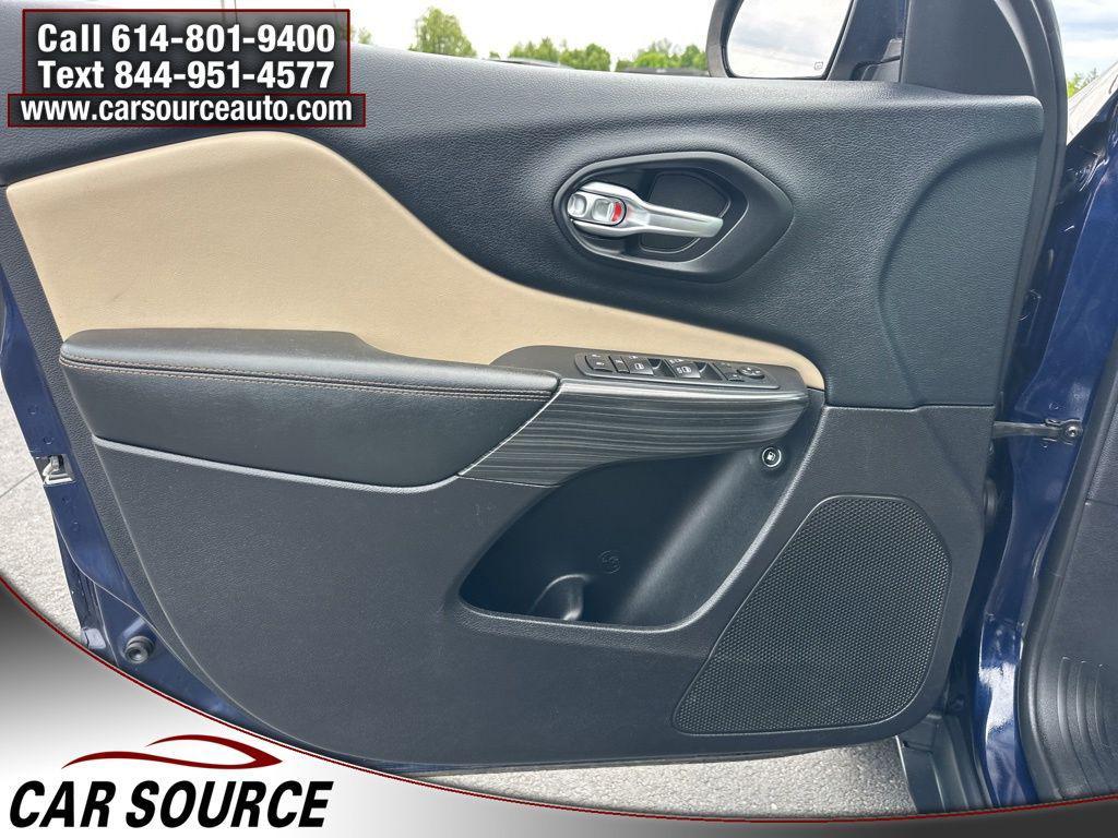 used 2016 Jeep Cherokee car, priced at $13,348