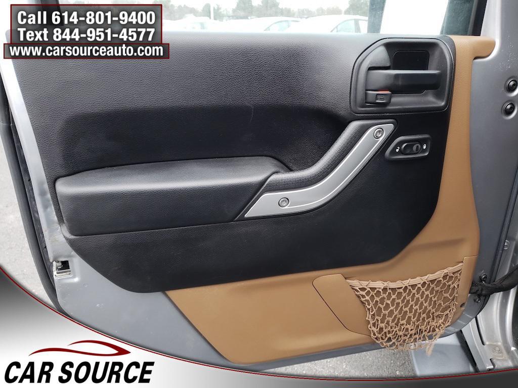 used 2015 Jeep Wrangler Unlimited car, priced at $13,450