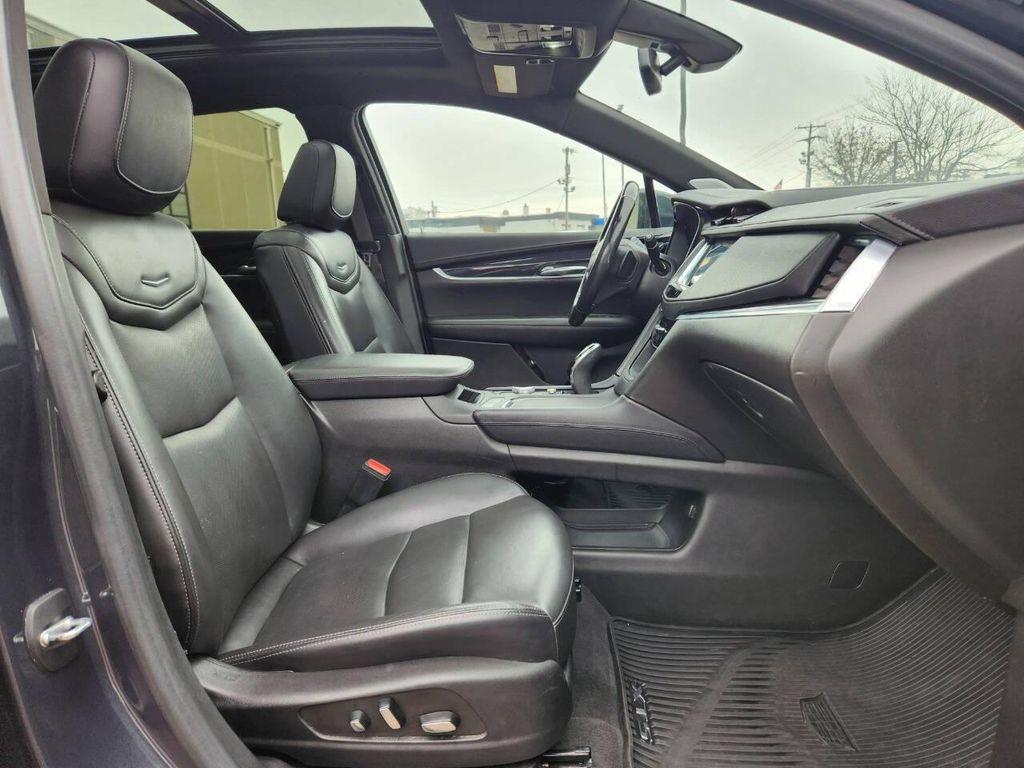 used 2023 Cadillac XT5 car, priced at $25,974