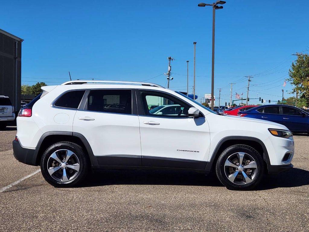 used 2019 Jeep Cherokee car, priced at $16,995