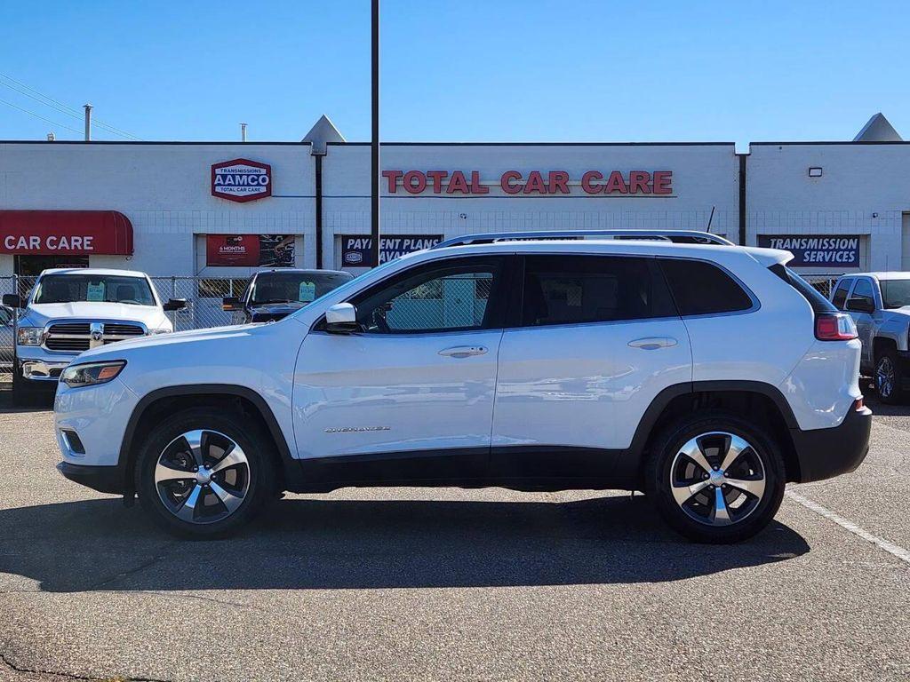 used 2019 Jeep Cherokee car, priced at $16,995