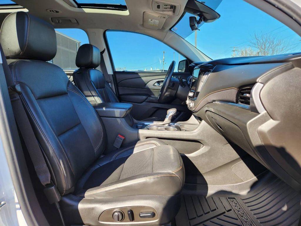 used 2021 Chevrolet Traverse car, priced at $21,974