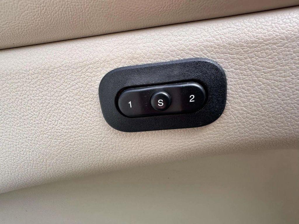 used 2015 Jeep Grand Cherokee car, priced at $13,990