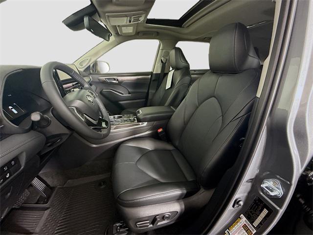 new 2026 Toyota Highlander car, priced at $52,805