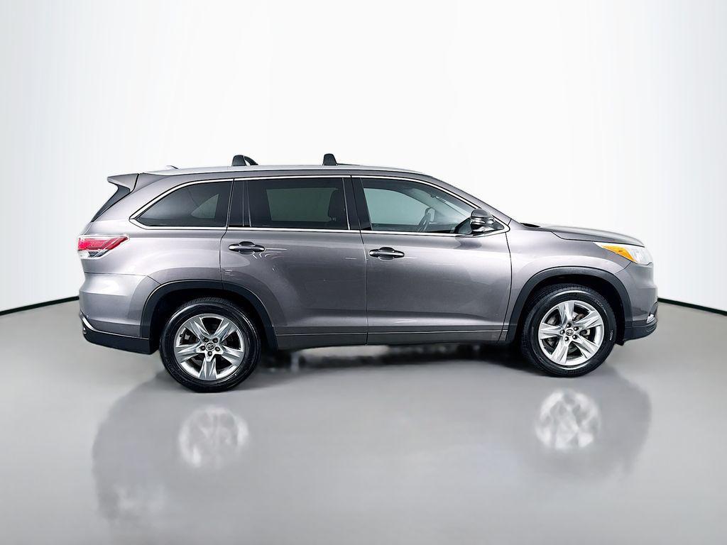 used 2016 Toyota Highlander car, priced at $14,369