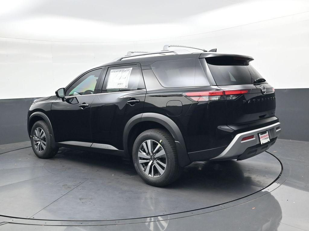 new 2025 Nissan Pathfinder car, priced at $37,868
