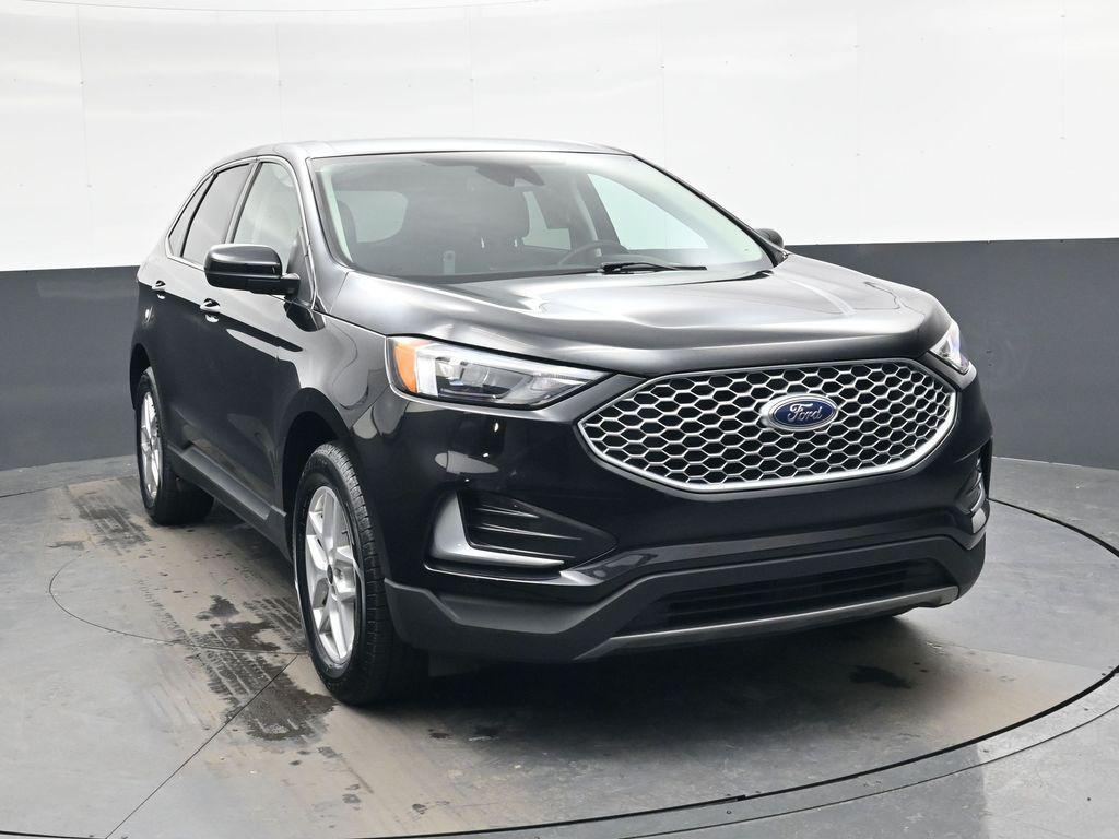 used 2024 Ford Edge car, priced at $19,000