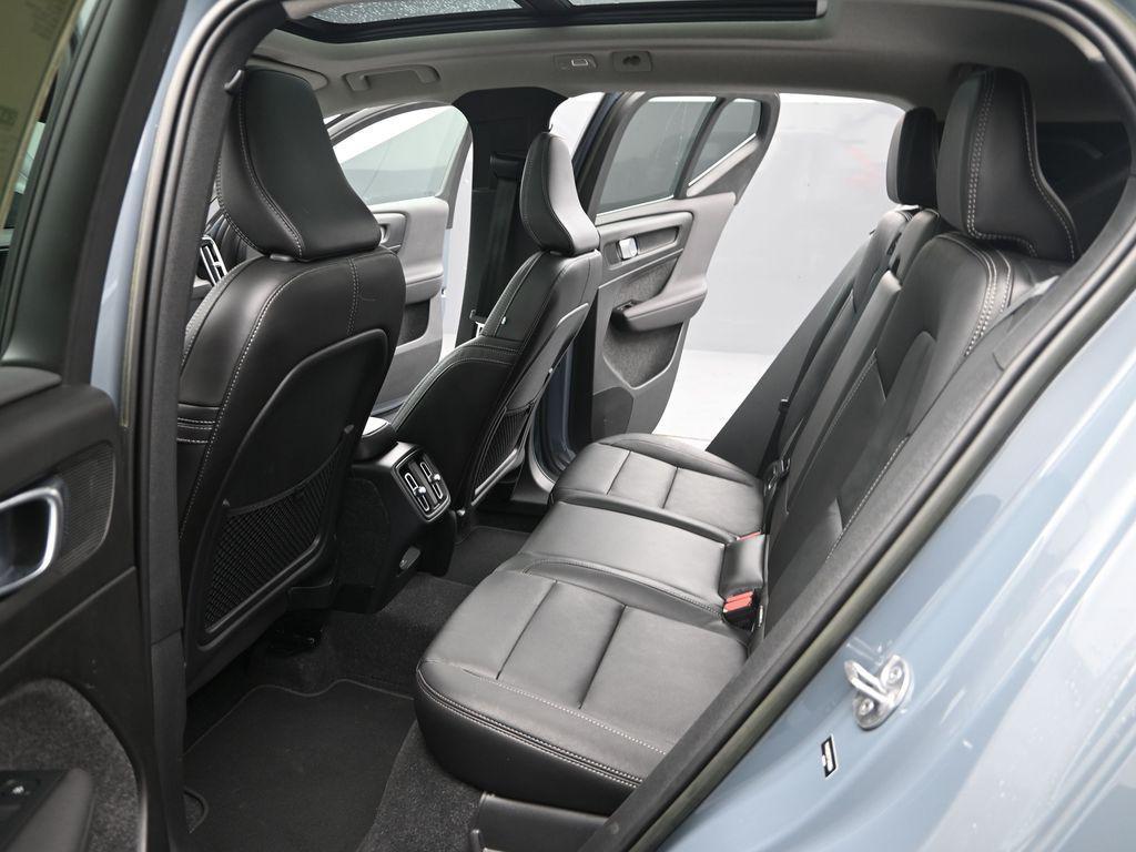 used 2023 Volvo XC40 car, priced at $22,995