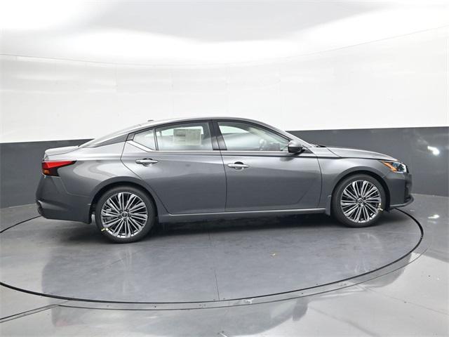 new 2025 Nissan Altima car, priced at $30,928