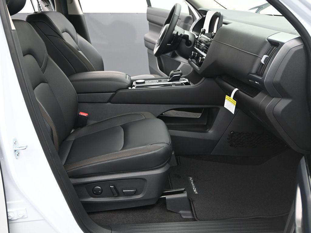 new 2025 Nissan Pathfinder car, priced at $38,308