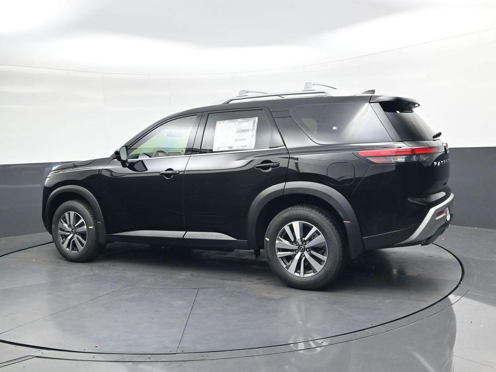 new 2025 Nissan Pathfinder car, priced at $35,541