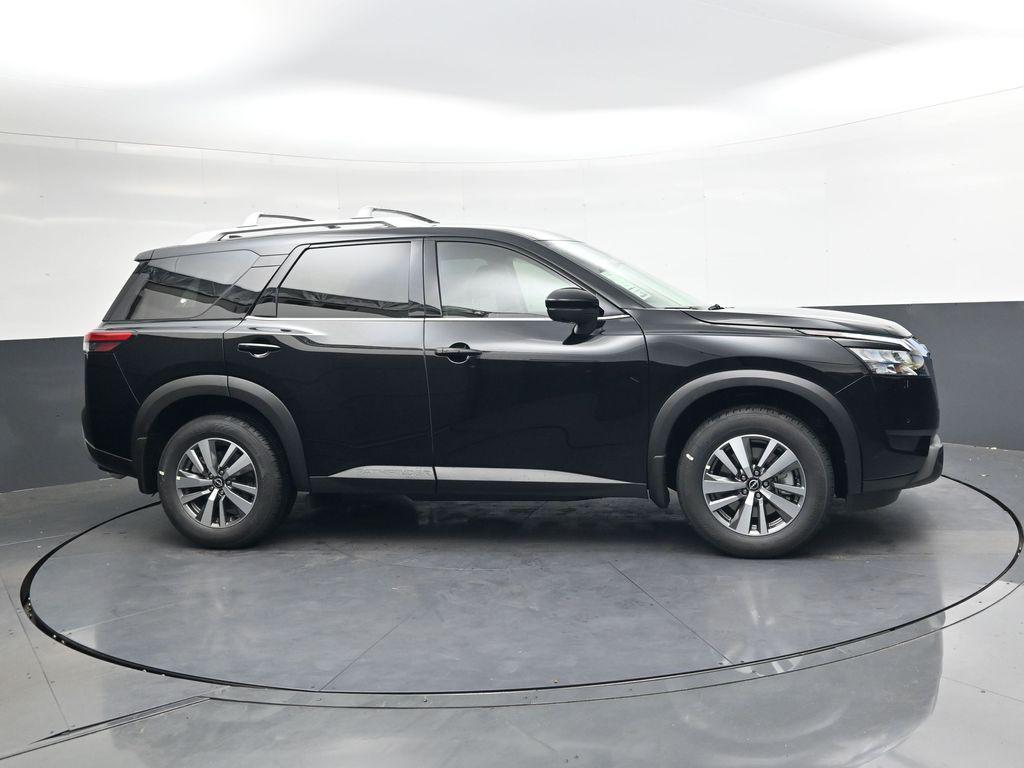 new 2025 Nissan Pathfinder car, priced at $35,541