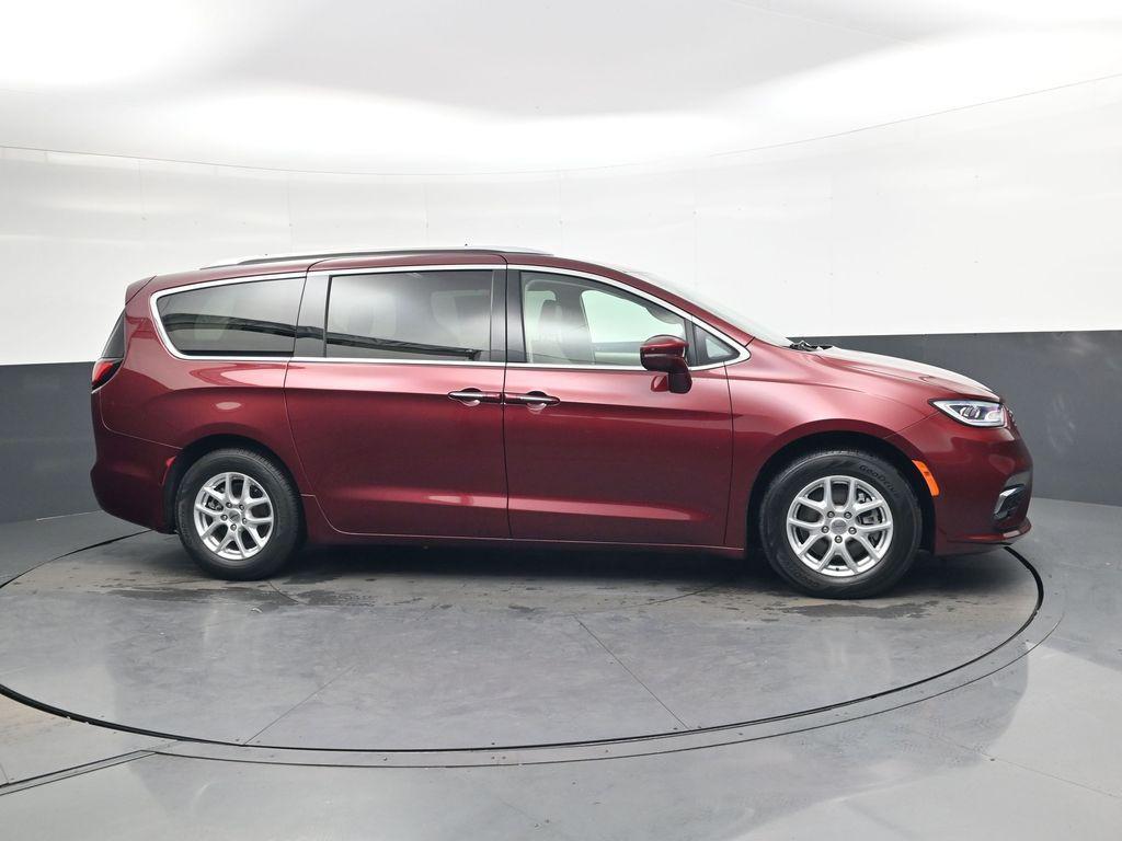 used 2021 Chrysler Pacifica car, priced at $18,495