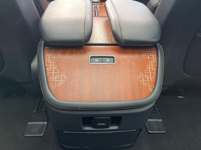 used 2025 Lincoln Navigator L car, priced at $104,000