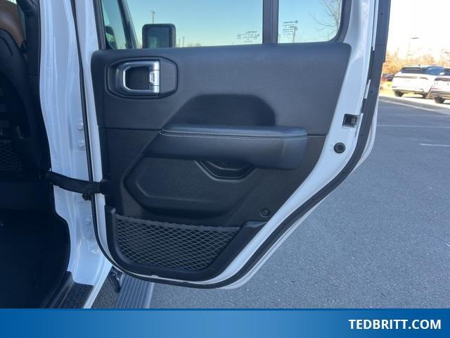 used 2022 Jeep Wrangler Unlimited car, priced at $33,000