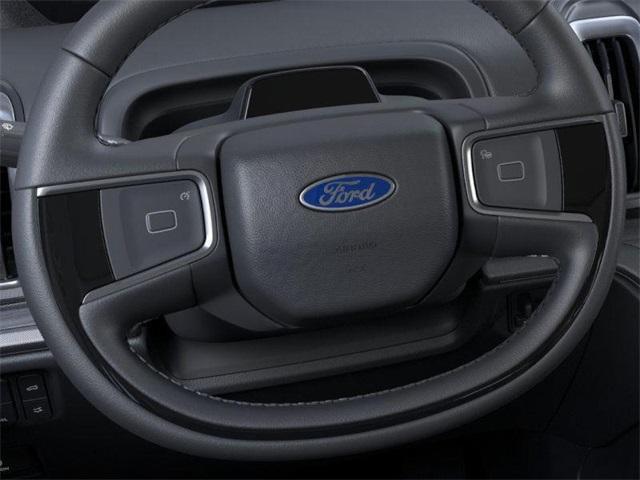 new 2025 Ford Expedition car, priced at $78,905