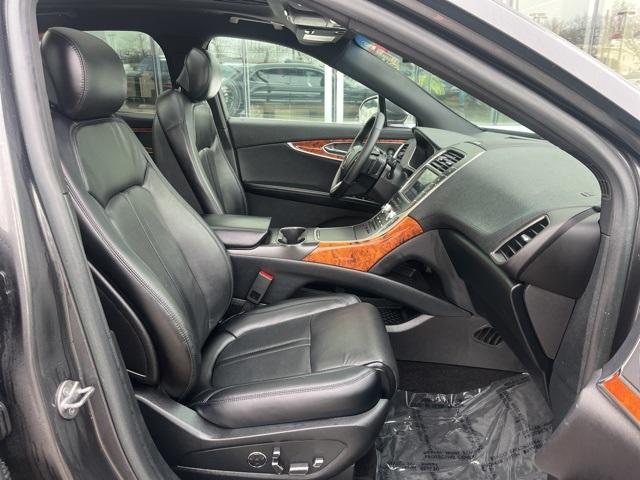 used 2019 Lincoln Nautilus car, priced at $20,000