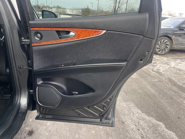 used 2019 Lincoln Nautilus car, priced at $20,000