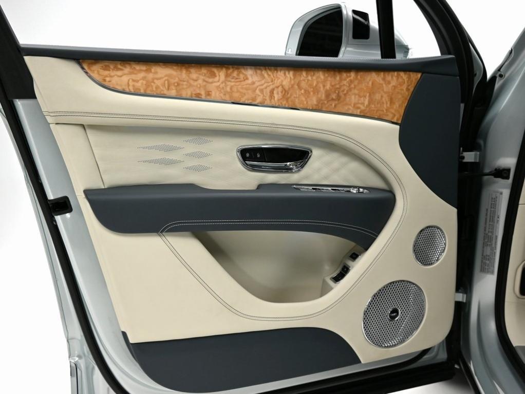 used 2025 Bentley Bentayga car, priced at $289,995