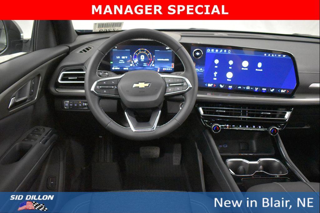 new 2026 Chevrolet Traverse car, priced at $42,216