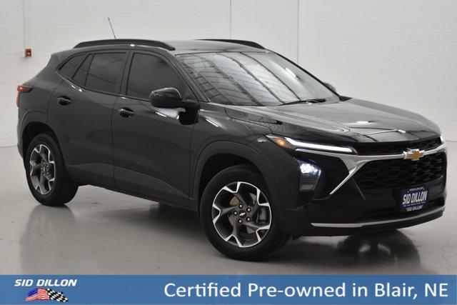 used 2024 Chevrolet Trax car, priced at $23,138
