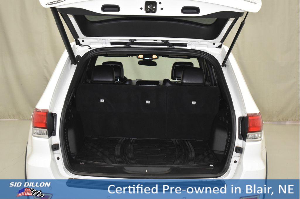 used 2021 Jeep Grand Cherokee car, priced at $24,599