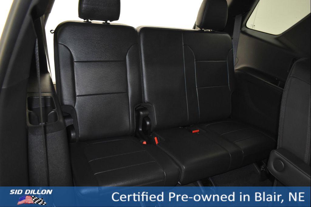 used 2022 Chevrolet Traverse car, priced at $38,034