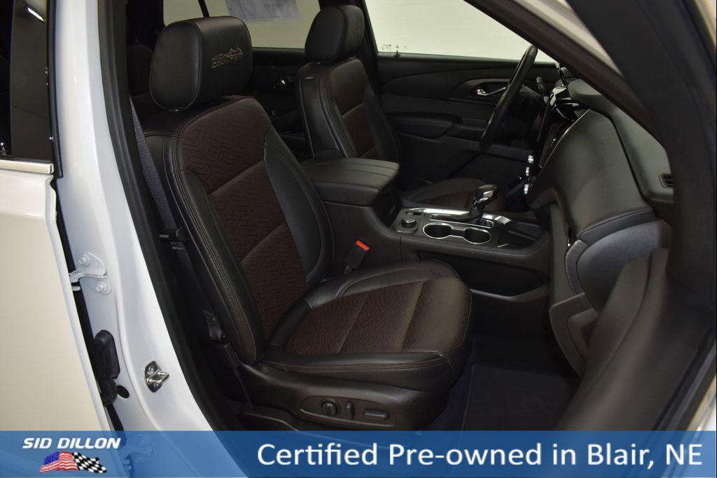 used 2022 Chevrolet Traverse car, priced at $38,034