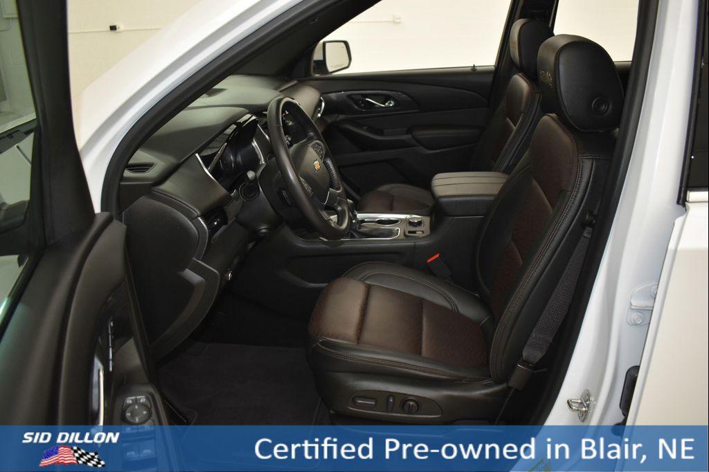 used 2022 Chevrolet Traverse car, priced at $38,034