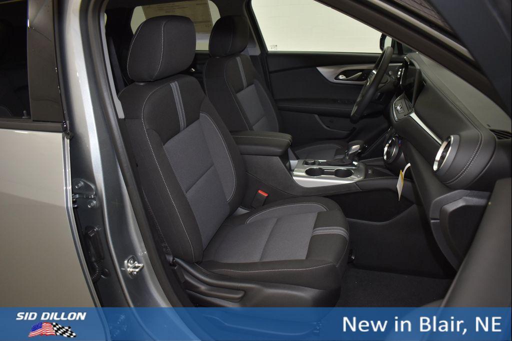 new 2026 Chevrolet Blazer car, priced at $40,644