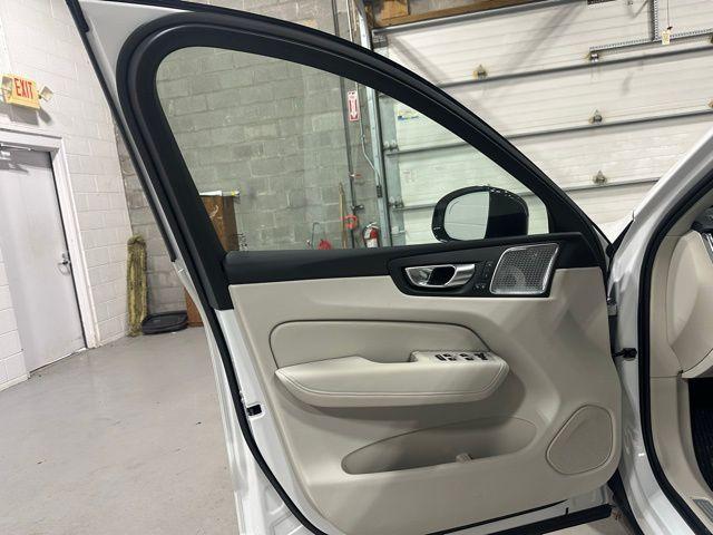 new 2026 Volvo XC60 car, priced at $69,610