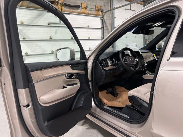 new 2026 Volvo XC90 car, priced at $71,350