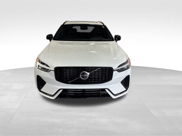 new 2025 Volvo XC60 Plug-In Hybrid car, priced at $57,686